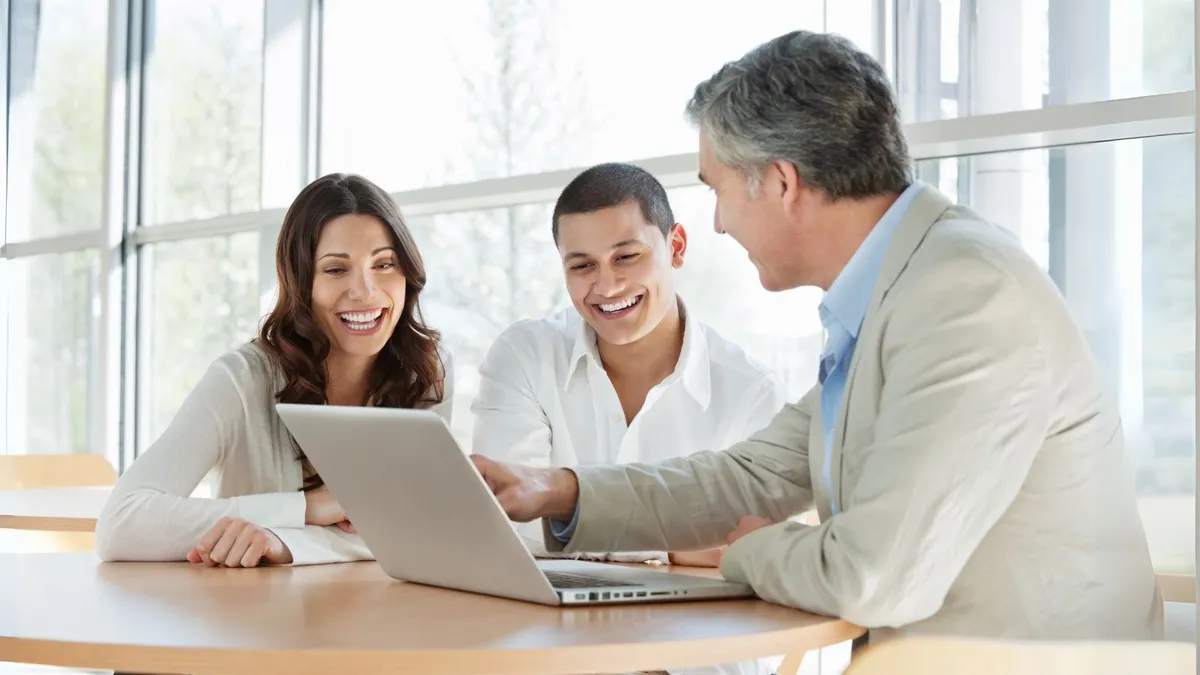 Beyond Grammar: Why Senior Leaders Need a Business-Savvy Native English Coach